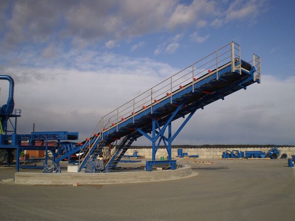 Scrap belt conveyor line