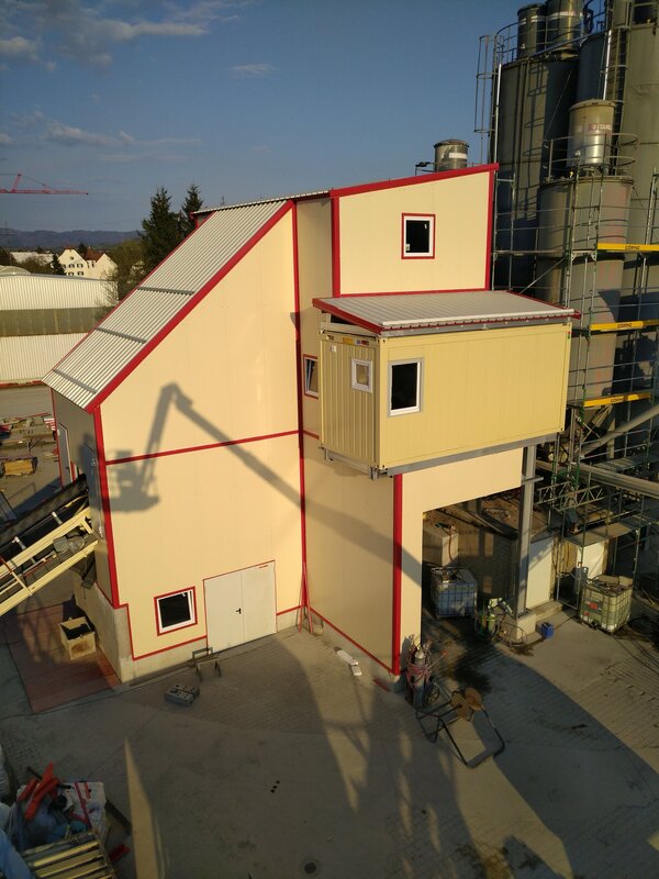 Shredder noise enclosure (AT)