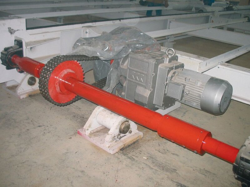 Sandblasting line conveyor system